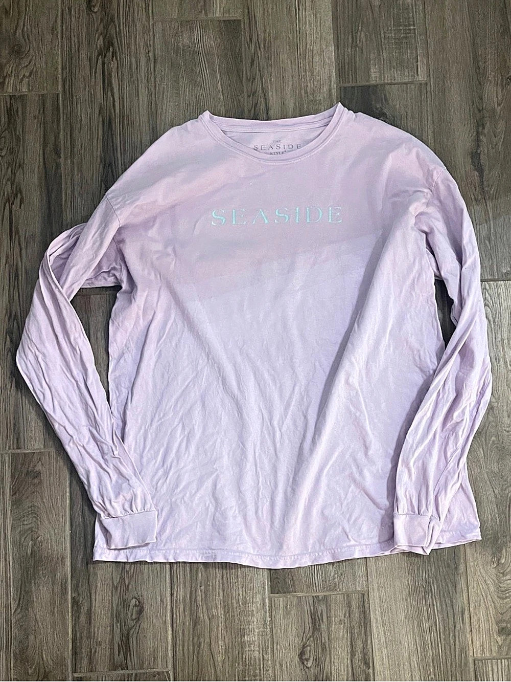 Seaside Long Sleeve Tee in lilac.